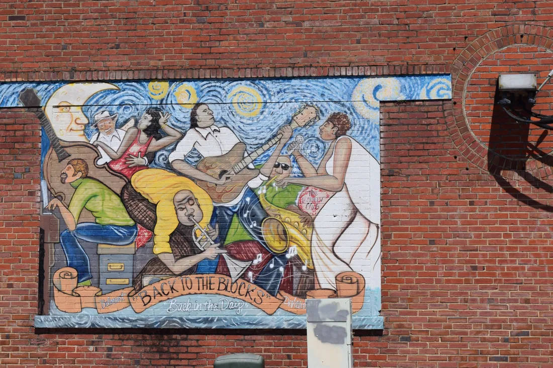 Back to the Blocks mural in historic Belmont-DeVilliers, Pensacola